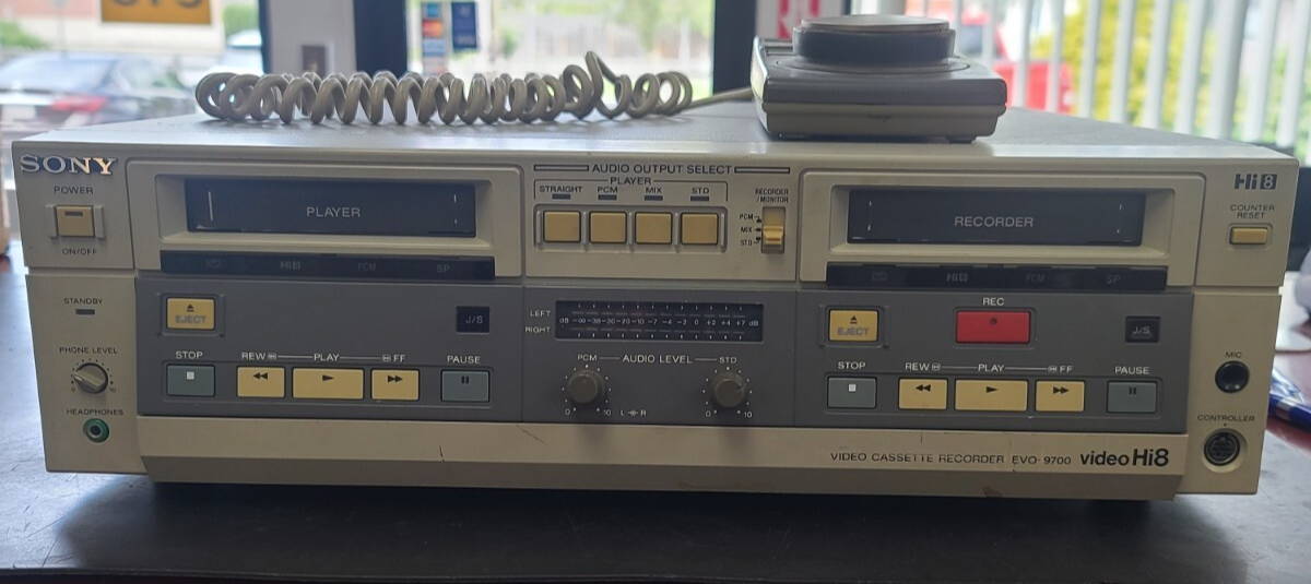 SONY  Hi8 8mmビデオカセットレコーダー EVO-9700【B】 NZ H4614514 SONY ソニー EVO-9700 業務用 Video Hi8 ビデオ