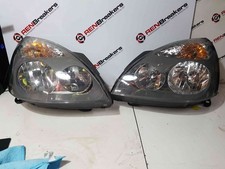 Renault Clio MK2 2001-2006 Drivers Passenger OSF Nsf Front Headlight Grey PAIR