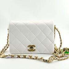 Chanel White Lambskin Leather Classic Flap Gold Tone Hardware Chain Crossbag