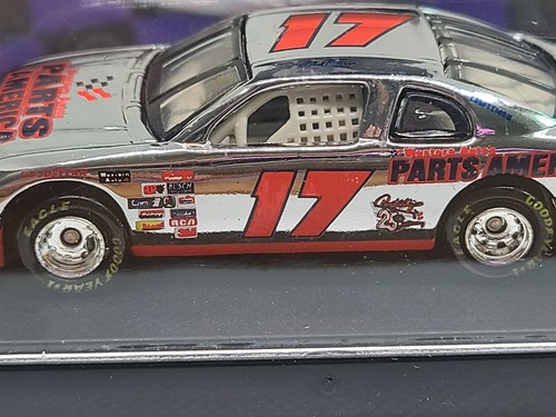 Action Darrell Waltrip #17 Parts America Chrome 1997 Monte Carlo 1:64 W/ Display - Picture 5 of 15