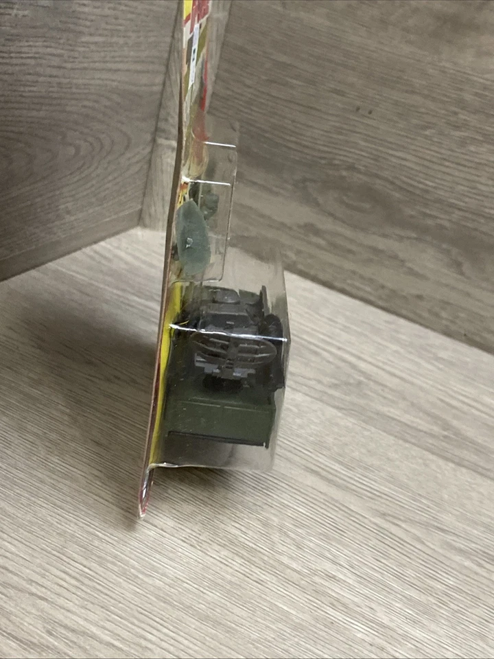 Tanque Majorette Fuerzas Especiales Die Cast Camuflaje con Soldados Serie 220 Foto 4 de 4