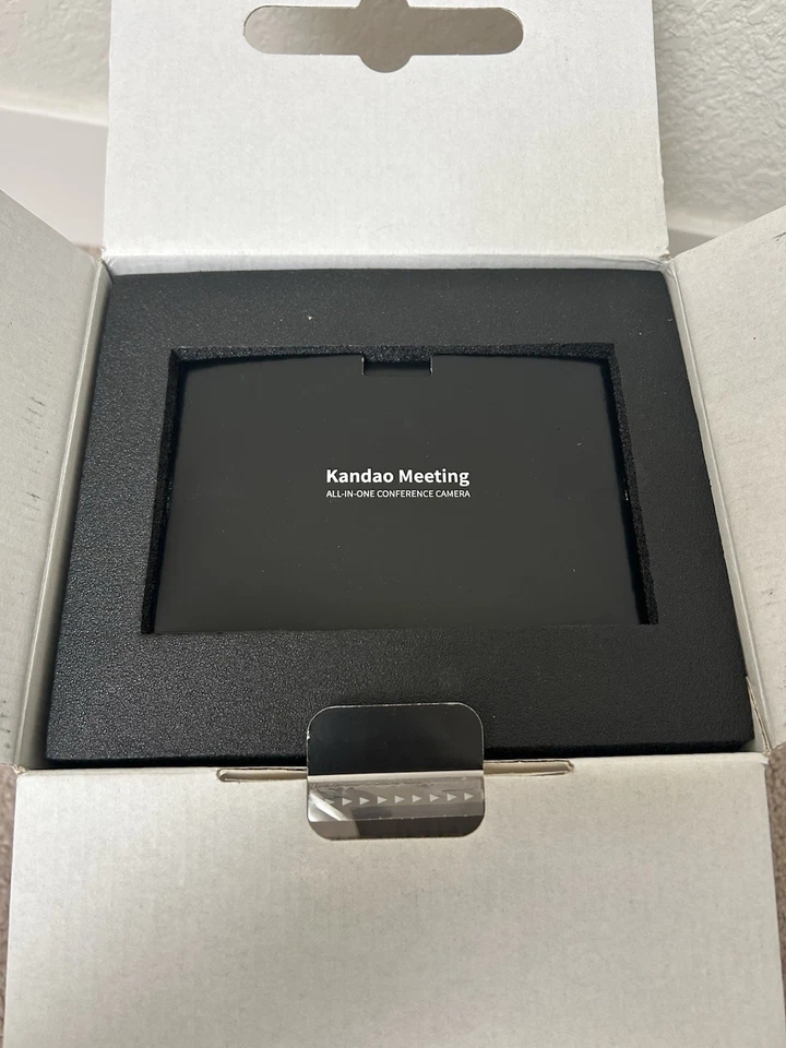 Cámara de videoconferencia todo en uno Kandao Meeting 360 - solo abre la caja Foto 3 de 4