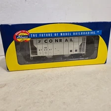 Athearn 95525 Conrail PS 2600 Covered Hopper Car.