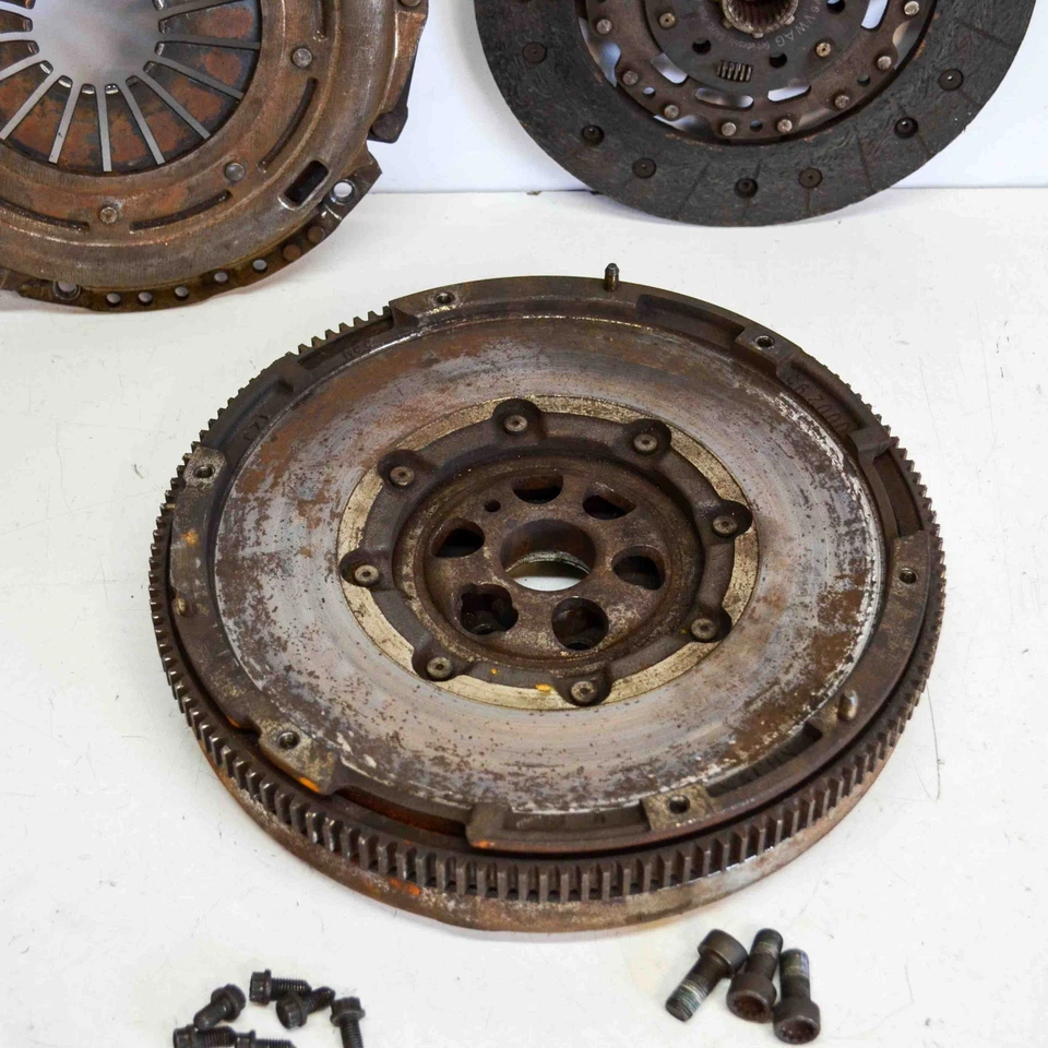 Juego embrague AUDI A4 Avant 8E5, B6 03G141031G 1.9 Diesel 74kw 2003 3891083 Foto 2 de 4