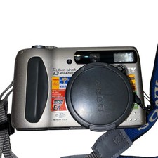 Sony Cyber-Shot 3.3 MP Digital Camera Model DSC-S75 with Battery  Case Untested