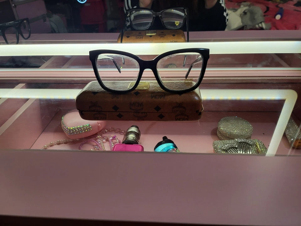 Gafas de lente transparentes MCM con estuche Foto 2 de 4