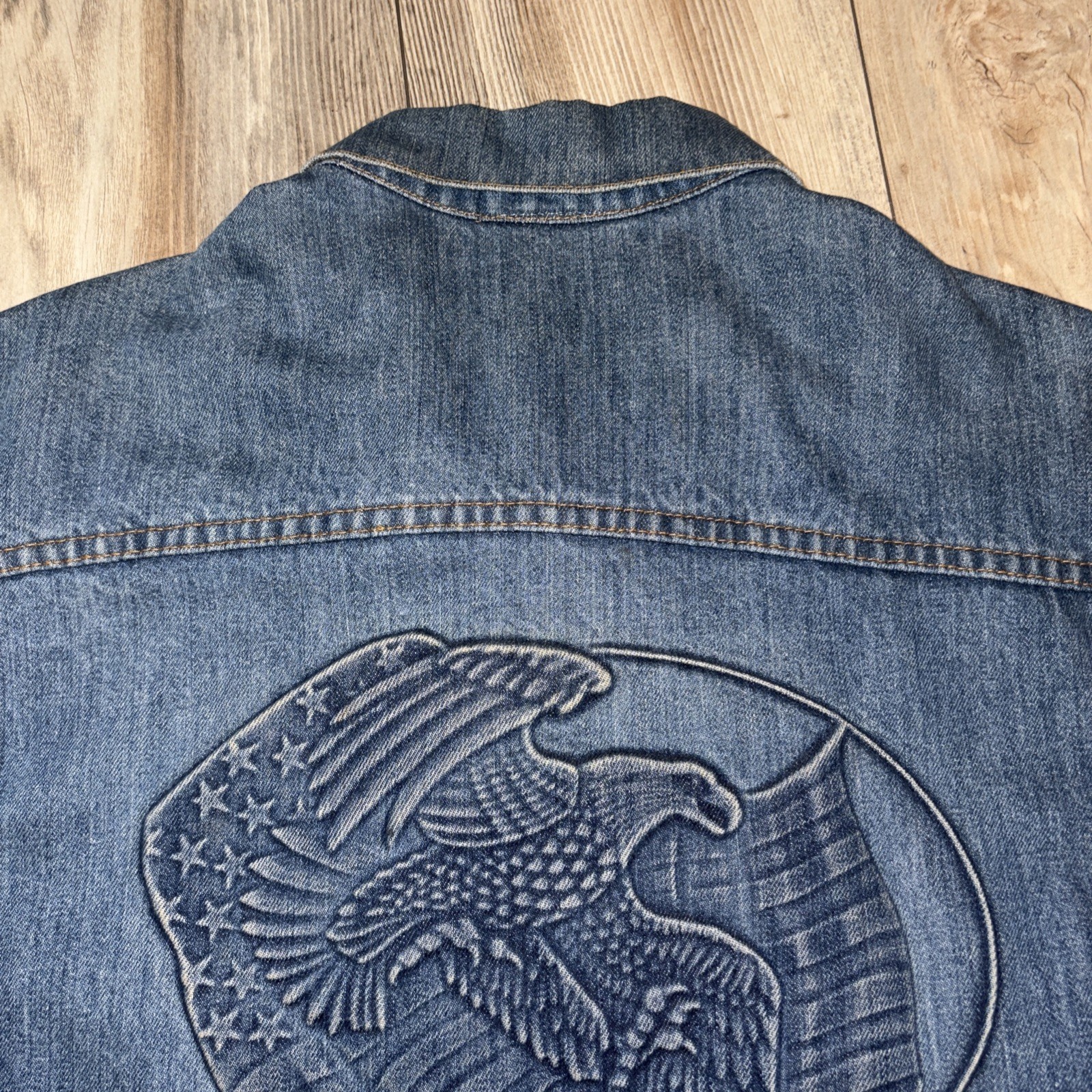 American Eagle Embossed Denim Jacket Transportati… - image 19