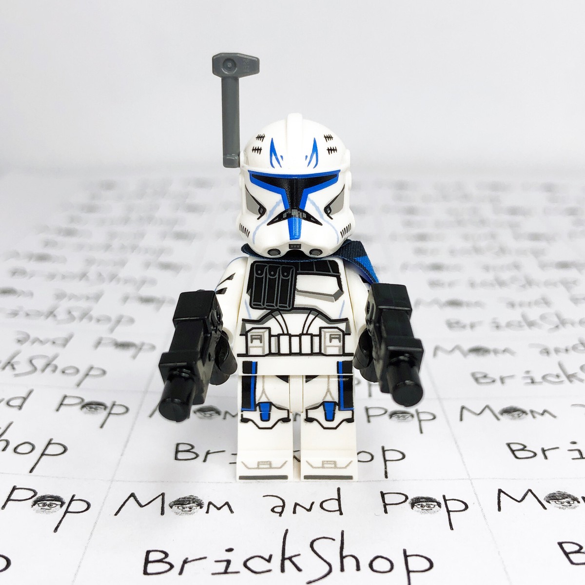 LEGO Star Wars Clone Trooper Captain Rex with Blasters from set