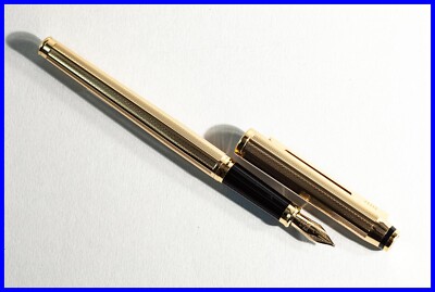 CROSS Signature Fountain Pen w 18K 750 M Gold Nib FULL SET 22