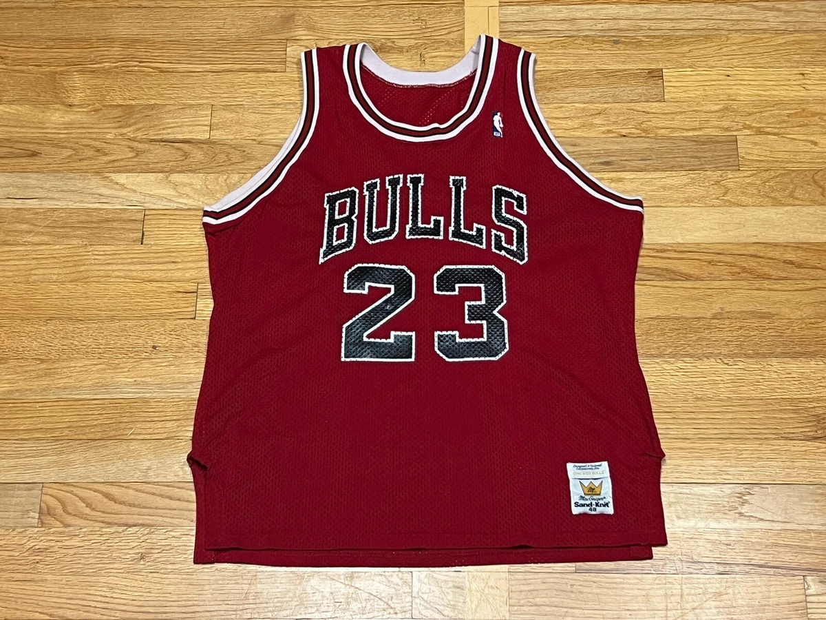 MICHAEL JORDAN 1980s Vintage Signed Chicago Bulls Jersey