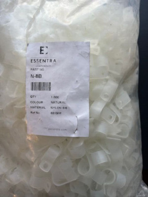 Essentra N-8B 12,7 mm P-Clips weiß Nylon Befestigung Kabel Schlauch Draht 100 Stück