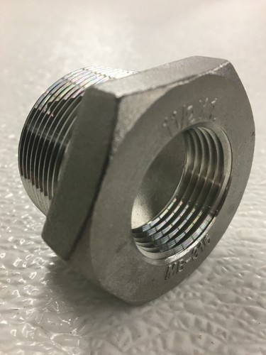 Hex Bushing 1-1/2" x 1" 150# Stainless Steel Threaded Pipe / Conduit Fitting - Afbeelding 1 van 9