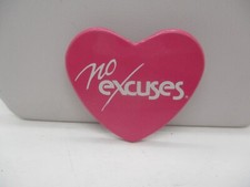 Botón Pinback vintage en forma de corazón sin excusas