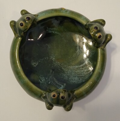 Vintage Majolica Succulent Planter 3 Frogs Green Glaze Pottery