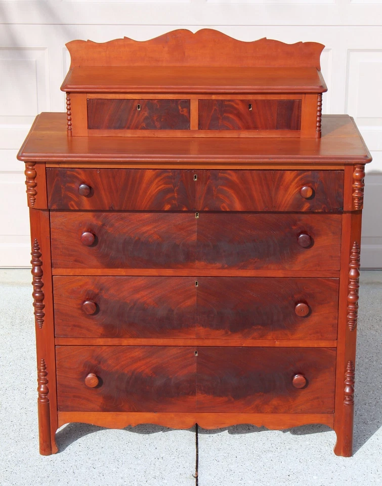 Antiguo cofre americano americano antiguo Imperio de caoba llama de principios del siglo XX Foto 3 de 4