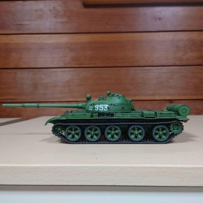Built & Painted Trumpeter 1/35 T-62 Tank Mod 1962