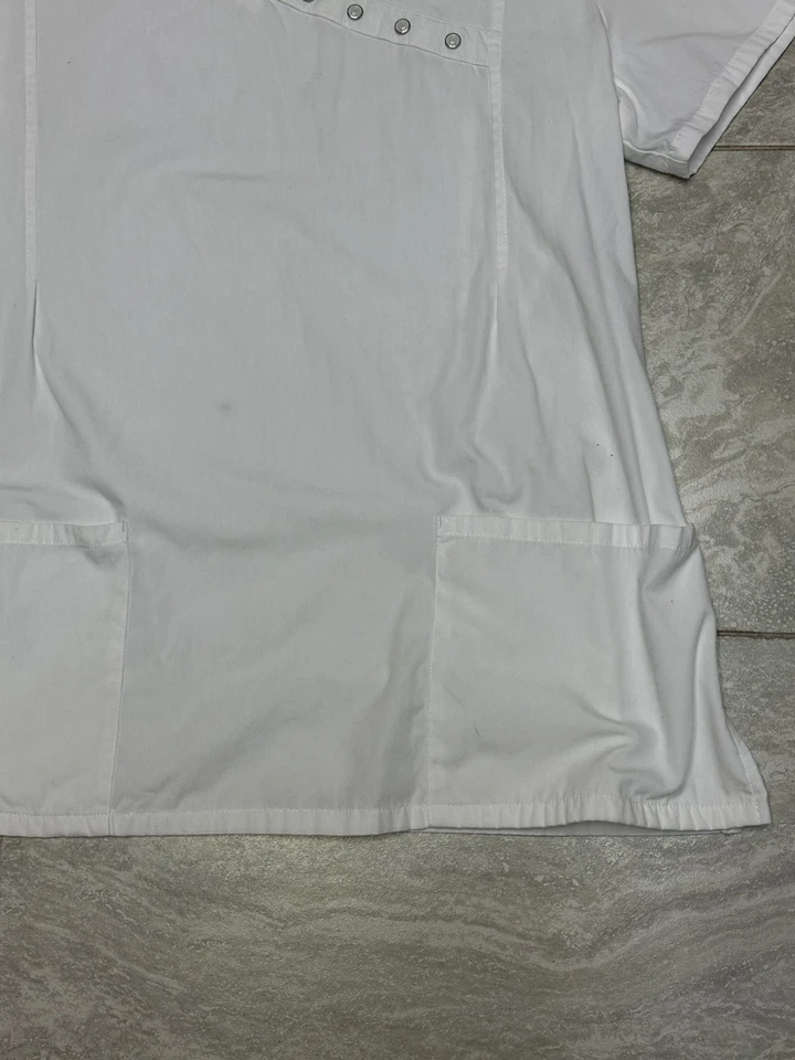 Blusa Médica Baby Phat Logo Perla Snap Para Mujer Blanca Talla Médica Bolsillos Grandes Foto 4 de 4
