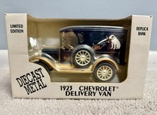 ERTL 1923 Chevrolet Delivery Van   RCA Victor   Die-Cast Coin Bank   NIB