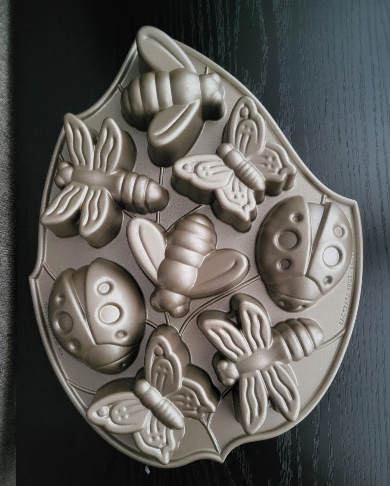 Nordic Ware Cakelet Cake Cupcake Pan “Backyard Bugs” Makes 8
