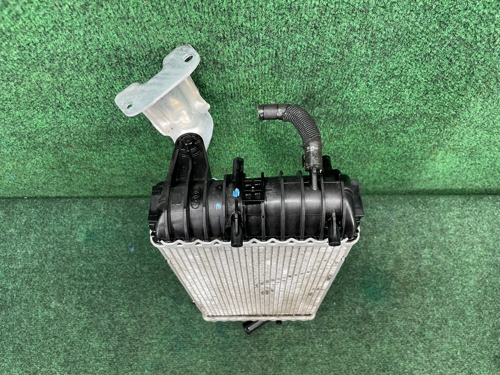 Audi R8 2017-2023 Rear Left Radiator P/N 4S0121212A