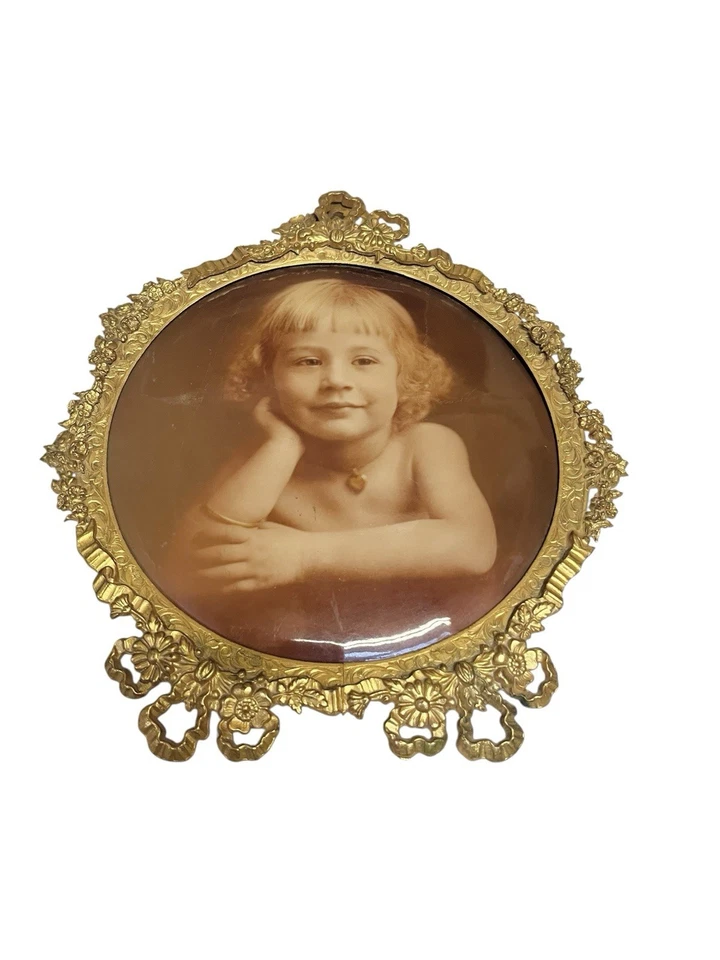 Antique 1900s Celluloid Little Girl Kid Gold Tin Frame Columbia Medallion Studio - Image 2 of 4