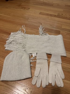 Cream Scarf, Gloves, And Hat Set OSFM