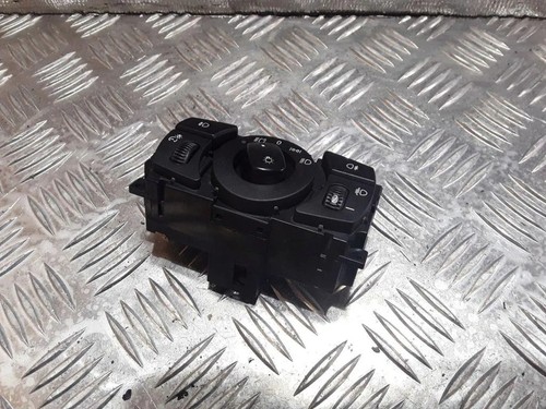 BMW 5 E60 Scheinwerferschalter 6925295 3.00 Diesel 2004 33831325