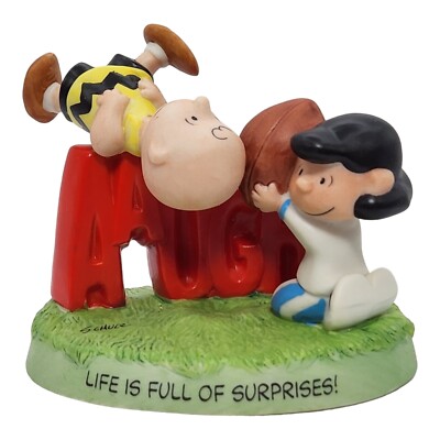 Hallmark Peanuts Gallery Love Warms The Heart Sally 2002 Figurine ~ Good in Box