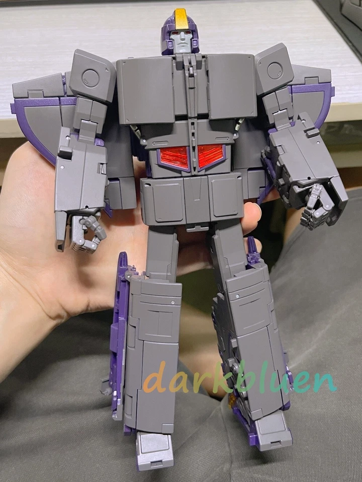 Fans Toys FT-44 Thomas Transformed Astrotrain Reimpresión Sin Pista de Tren Versión Juguete Foto 3 de 4