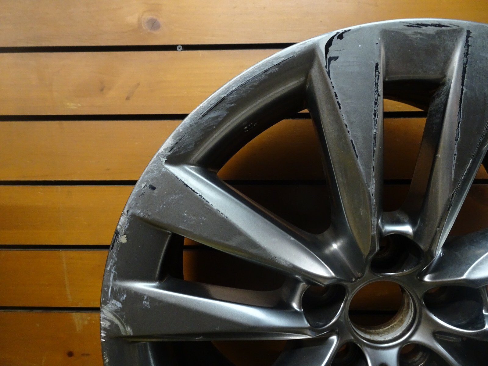 Lexus LS600hL LS460 2013 2014 2015 2016 2017 18" OEM Wheel Rim Used 74283