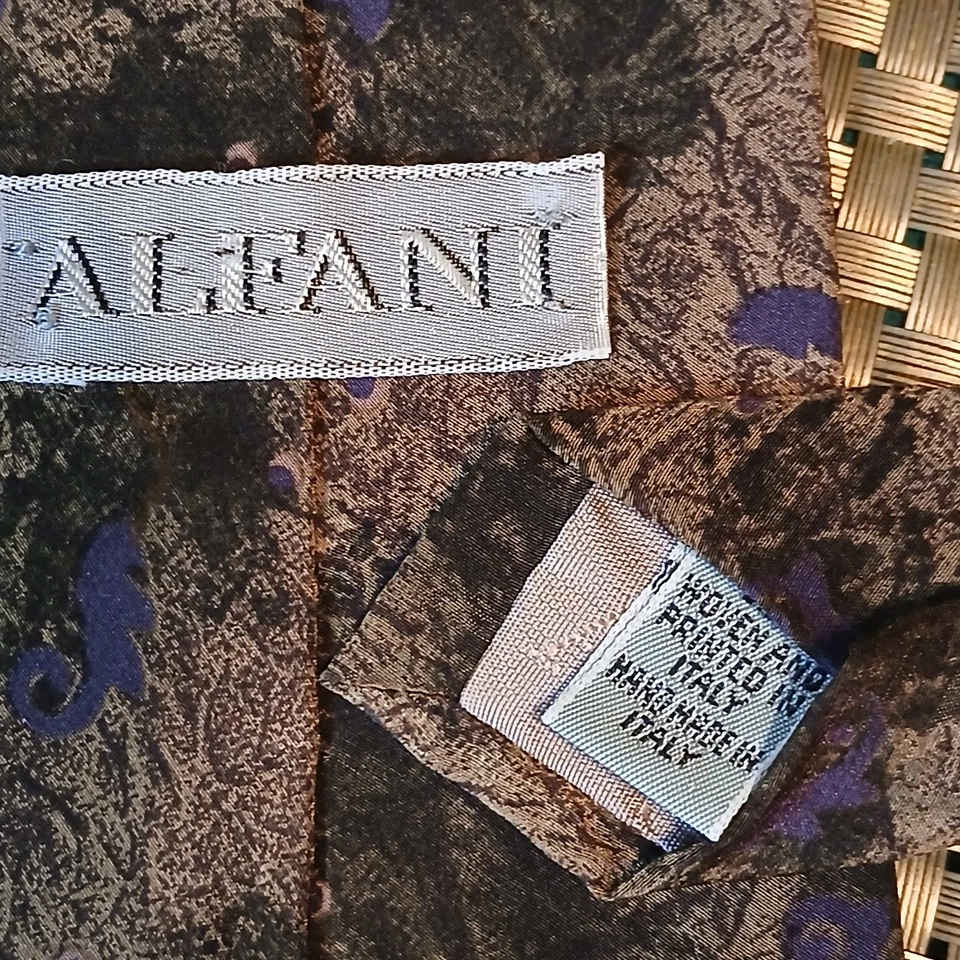 Gravata de seda Alfani 58x4 feita à mão estampa de designer roxa/verde/cinza (0208) - Imagem 2 de 4