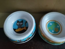 2 [New] Greenbrier International Plastic Cat Bowls  5.5" x 2"