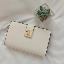 NWT Kate Spade Carey Phoebe Medium Wallet Meringue KF534  $199