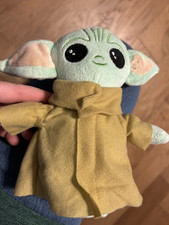 GALERIE STAR WARS BABY YODA SMALL PLUSH TOY WITH FREE SHIPPING