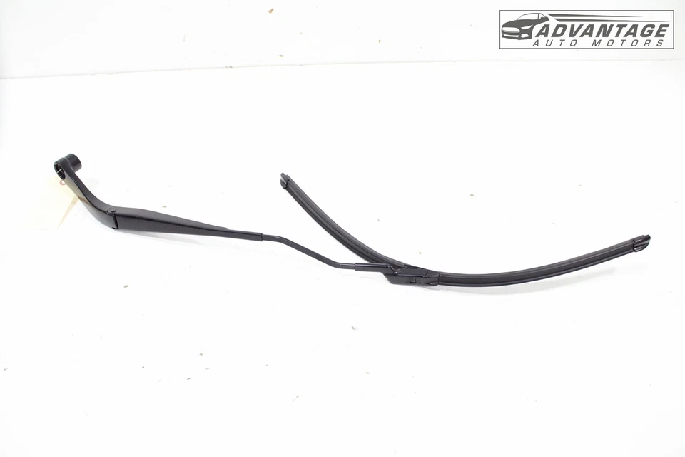 2024-2025 CHEVROLET TRAX PARABRISAS DELANTERO IZQUIERDO LADO CONDUCTOR BRAZO LIMPIAPARABRISAS Y HOJA OEM Foto 2 de 4