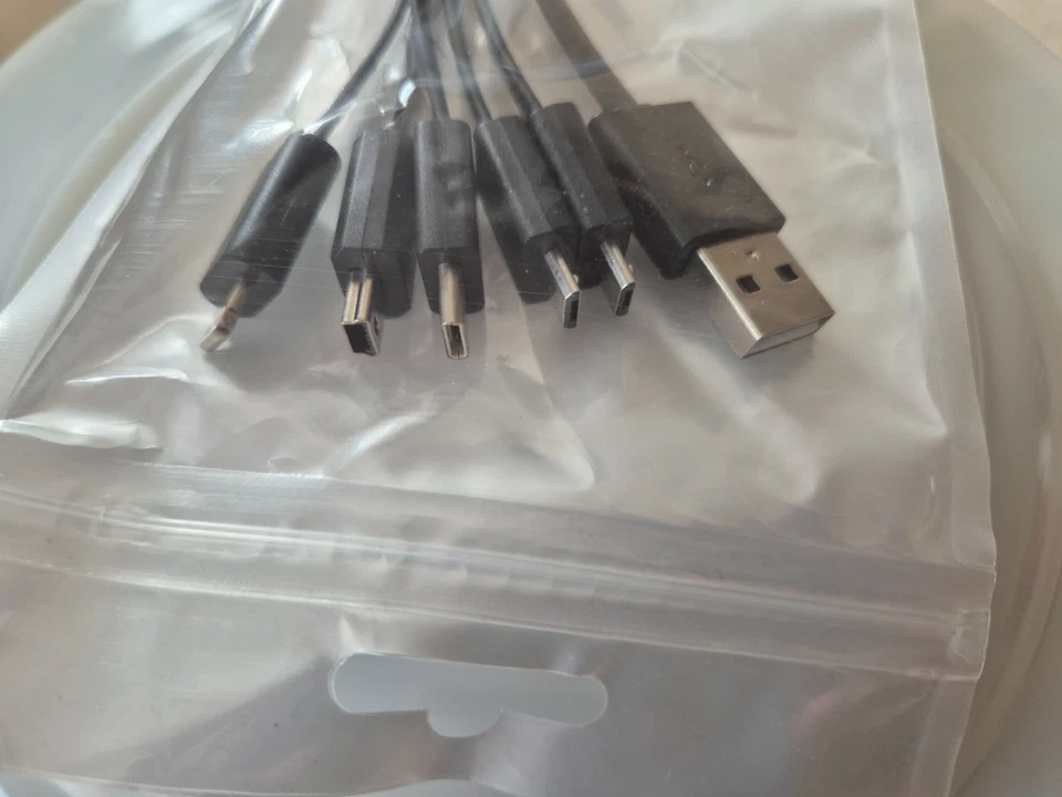 HPE Multi-Connector USB Charging Cable – NEW & Sealed – Micro/Mini/USB-C – Black - Image 2 of 2