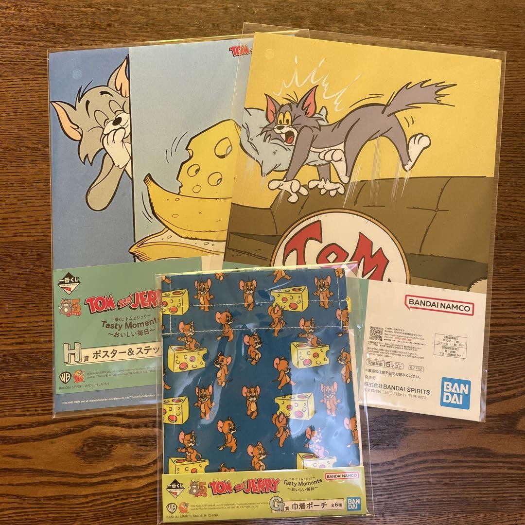Bandai Tom and Jerry Poster & Sticker Pouch Set - Cheese and Jerry Illustration