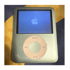 Apple iPod Nano 3rd Gen 8Gb Green Media Playe...