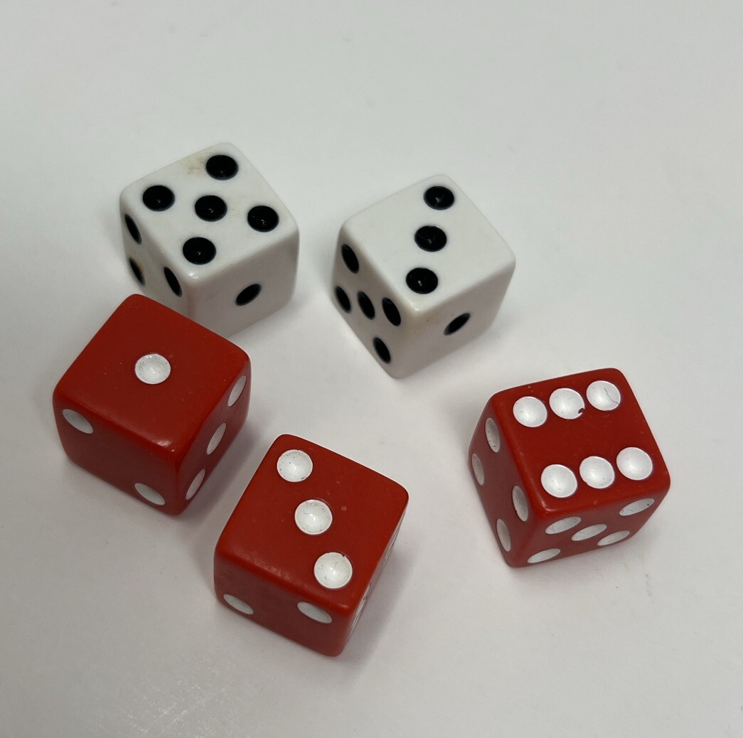 Risk Game Lot of 5 Dice Replacement Parts / Pieces 3 Red 2 White Die | eBay