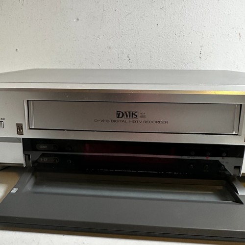 JVC HM-DH3000U D-Theater Gray Portable Digital Remote Control D-VHS VCR Player - Picture 8 of 15