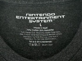 Nintendo NES Controller Mens T-shirt Size LARGE Black 2016 Short Sleeve.