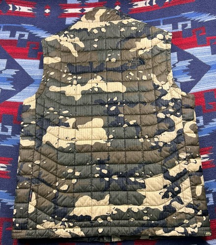 The North Face Thermoball Vest Mens M Olive Tan Camo Quilted Puffer Jacket Coat - Picture 11 of 14