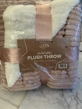 BRAND NEW PLUSH THROW BLANKET ULTA BRAND