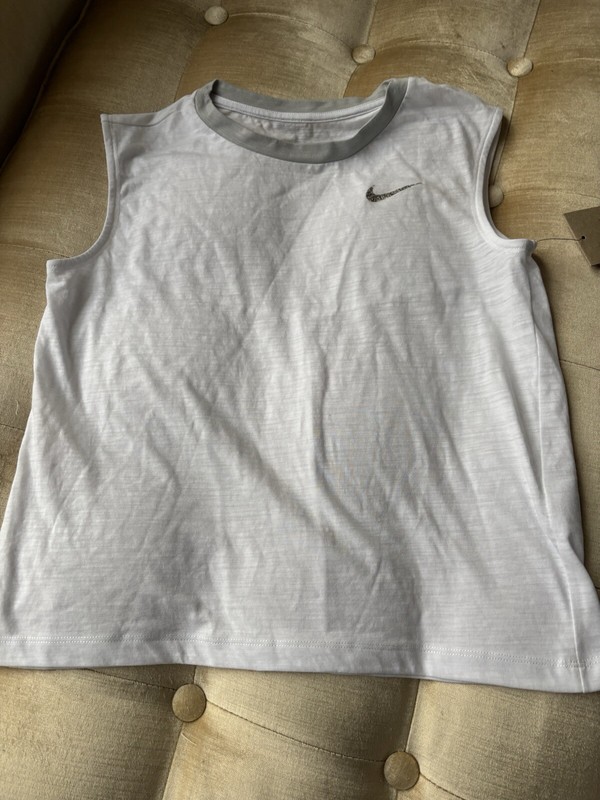 BRAND NEW NIKE YOGA DRY FIT WHITE TANK TOP GIRLS SZ XL