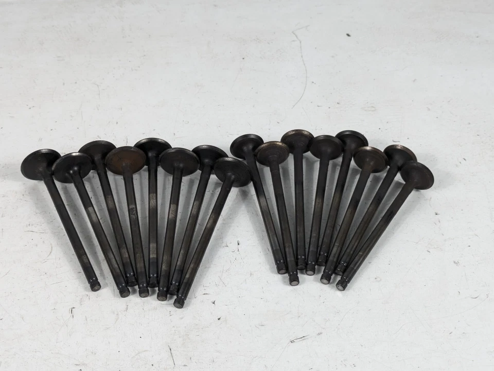 Válvulas de culata de escape de admisión Suzuki Bandit 600 GSF GSF600 2000-2004 Foto 2 de 4