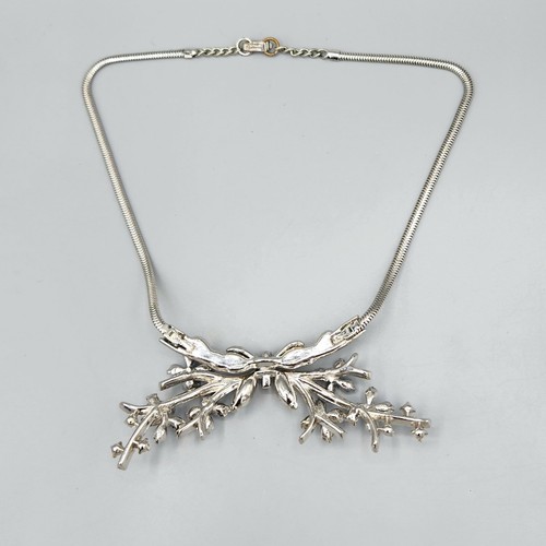 1951 Trifari STARFLOWER Alfred Philippe Light Blue Crystal Bib Necklace 16" - Picture 8 of 11