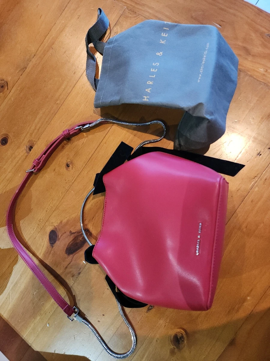 Velvet bow detail bucket hotsell bag