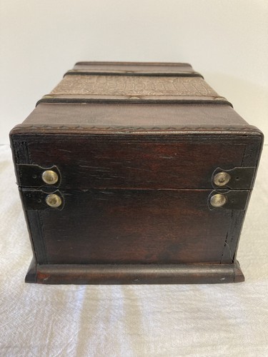 Vtg Wood Jewelry Box Chest Leather Overlay & Straps Metal Accents Clasp Closure - Picture 4 of 16