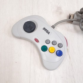 Japanes Sega Saturn Console Bundle with 2 Controllers & 6 Games HST-3220 White