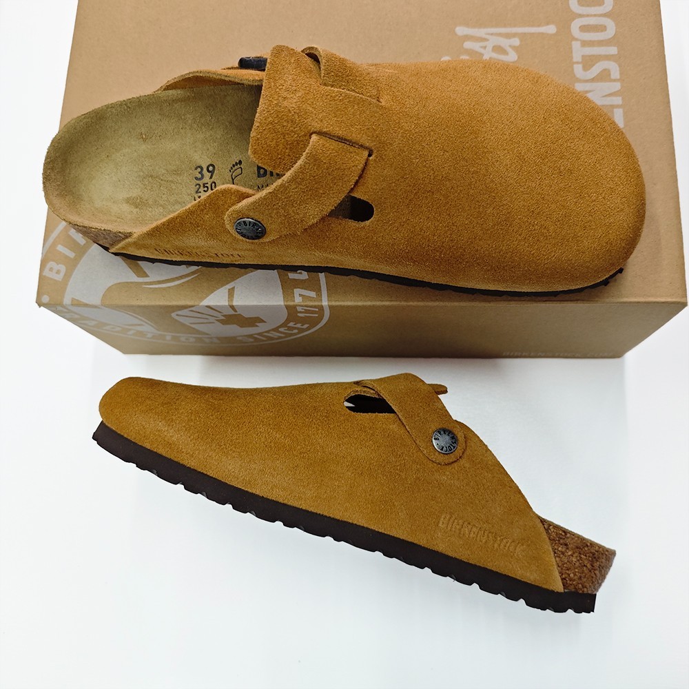 Birkenstock Boston x Stussy Wide Caramel Soft Footbed Clog